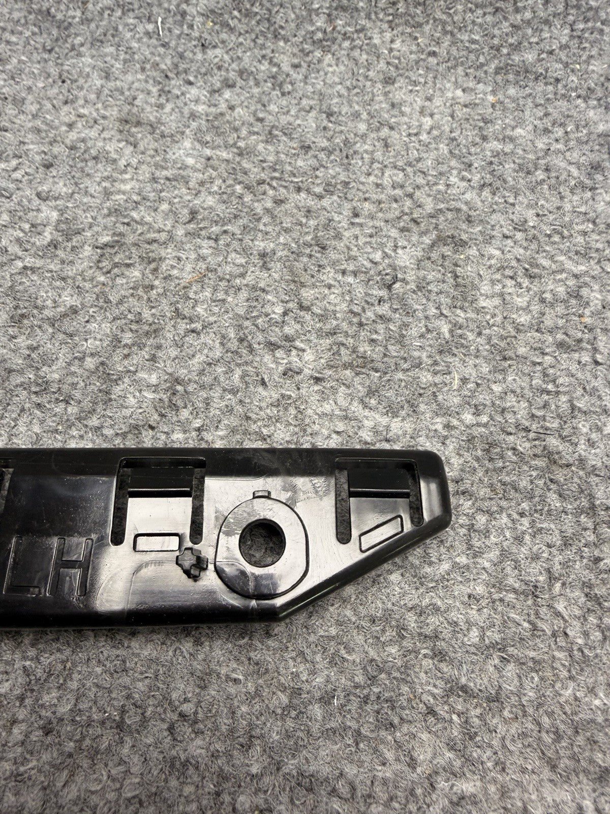 2017-2020 Tesla Model 3 Front Left Driver Fender Bumper Mounting Bracket OEM