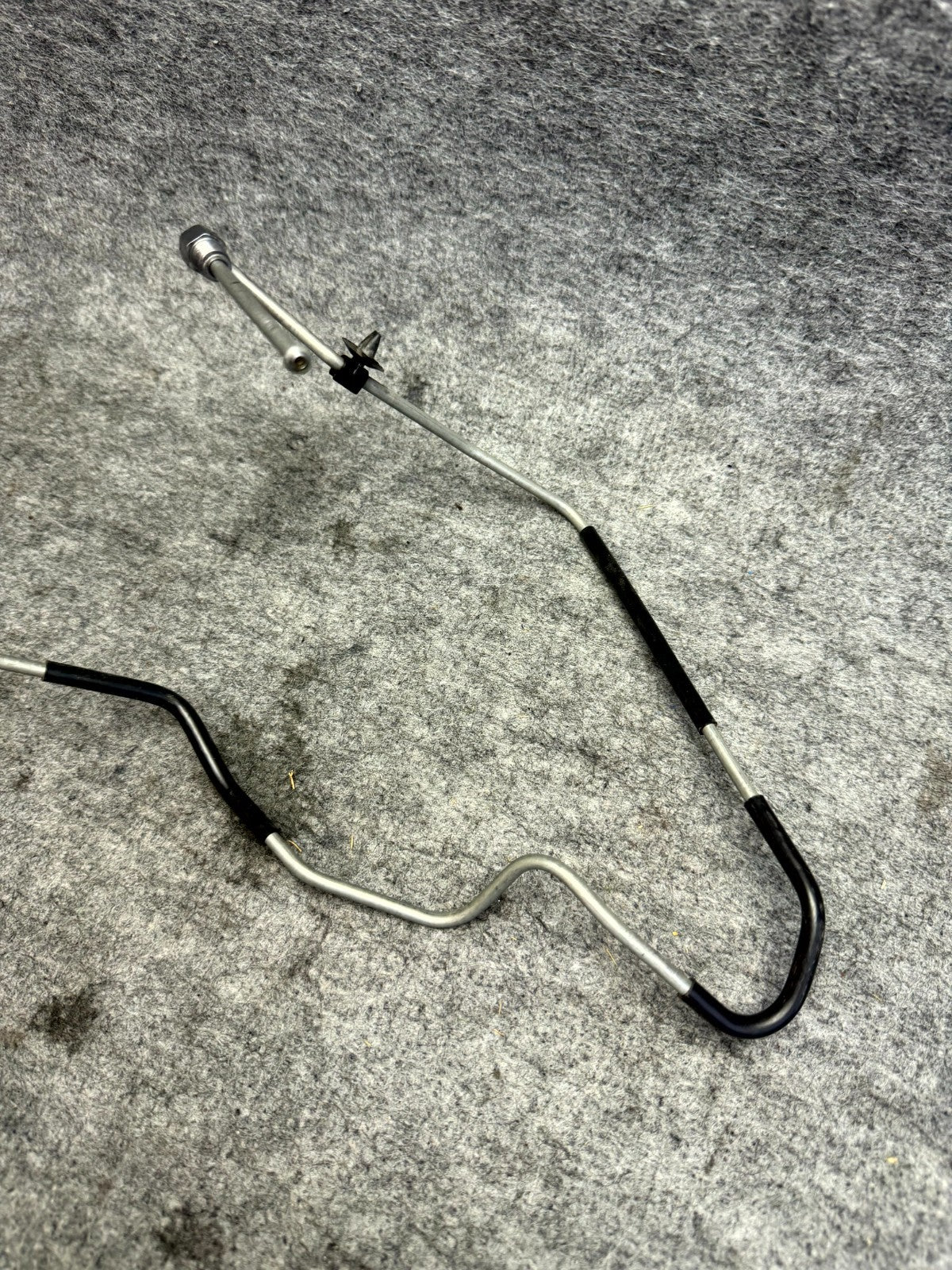 ♦️2017-2023 TESLA MODEL 3 FRONT LEFT SIDE BRAKE HOSE LINE TUBE OEM, 1044721-00-D