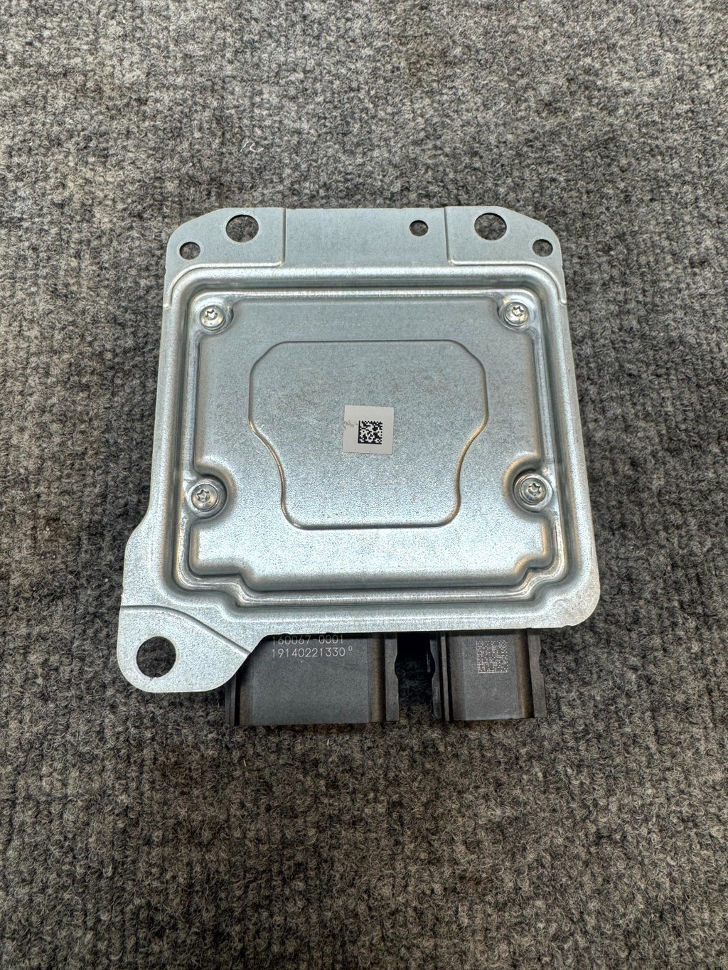 2017-2023 TESLA MODEL 3 SAFETY RESTRAINT COMPUTER CONTROL MODULE OEM, 109575700C