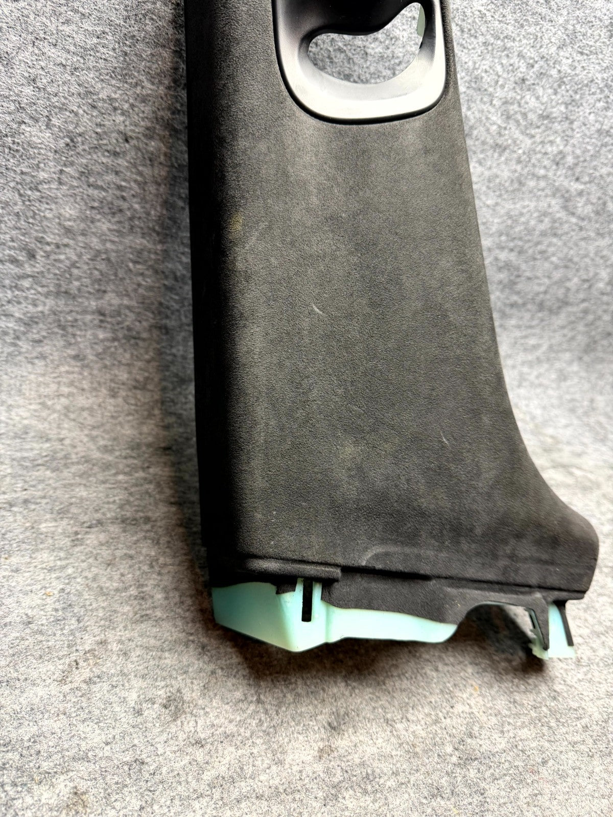 ♦️2012 - 2020 TESLA MODEL S LEFT SIDE B-PILLAR TRIM COVER OEM, 1021612-02-A