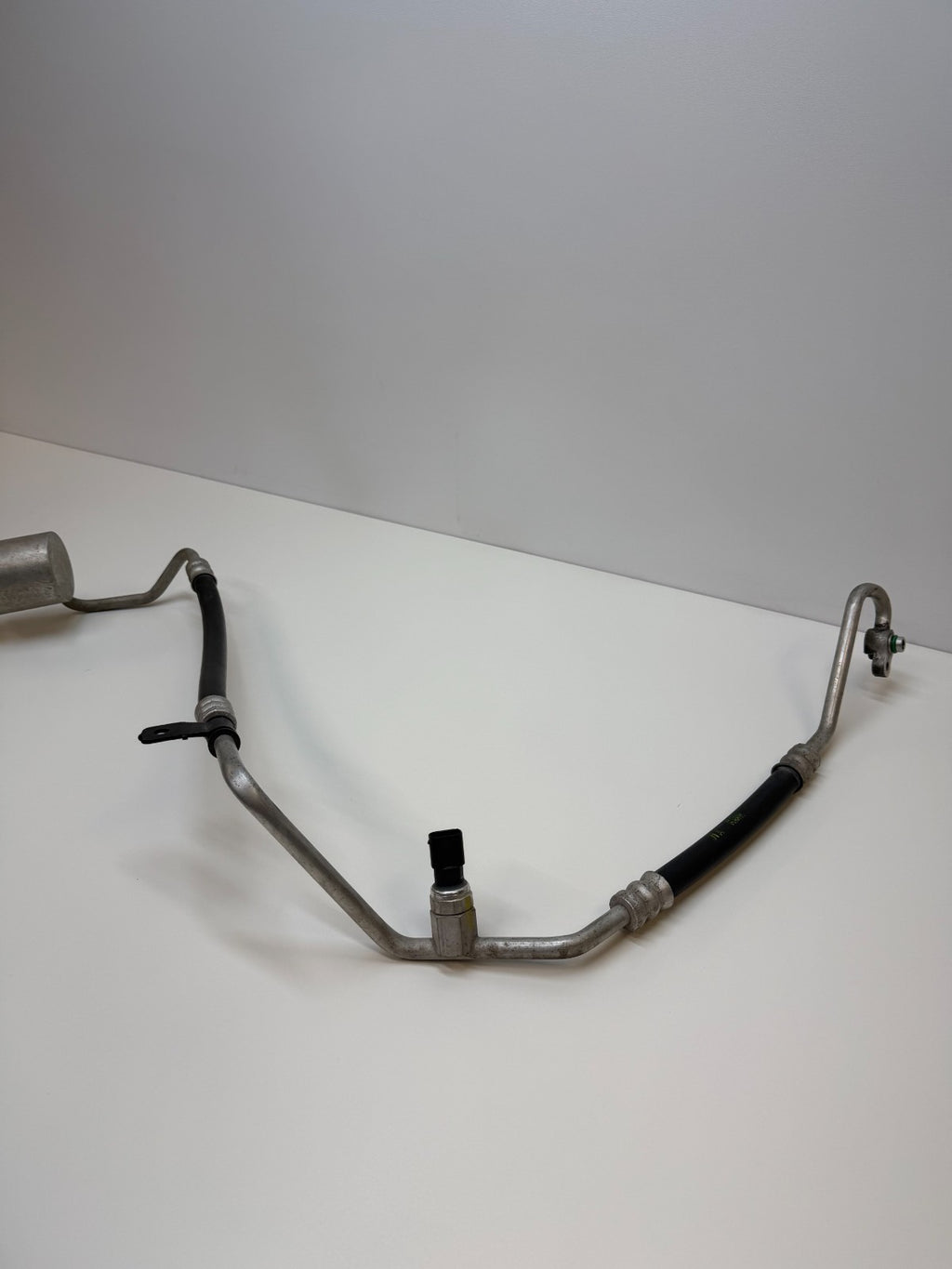 12-15 Model S AC Pipe Line Compressor to Condenser HVCC Discharge 1028401-00-E