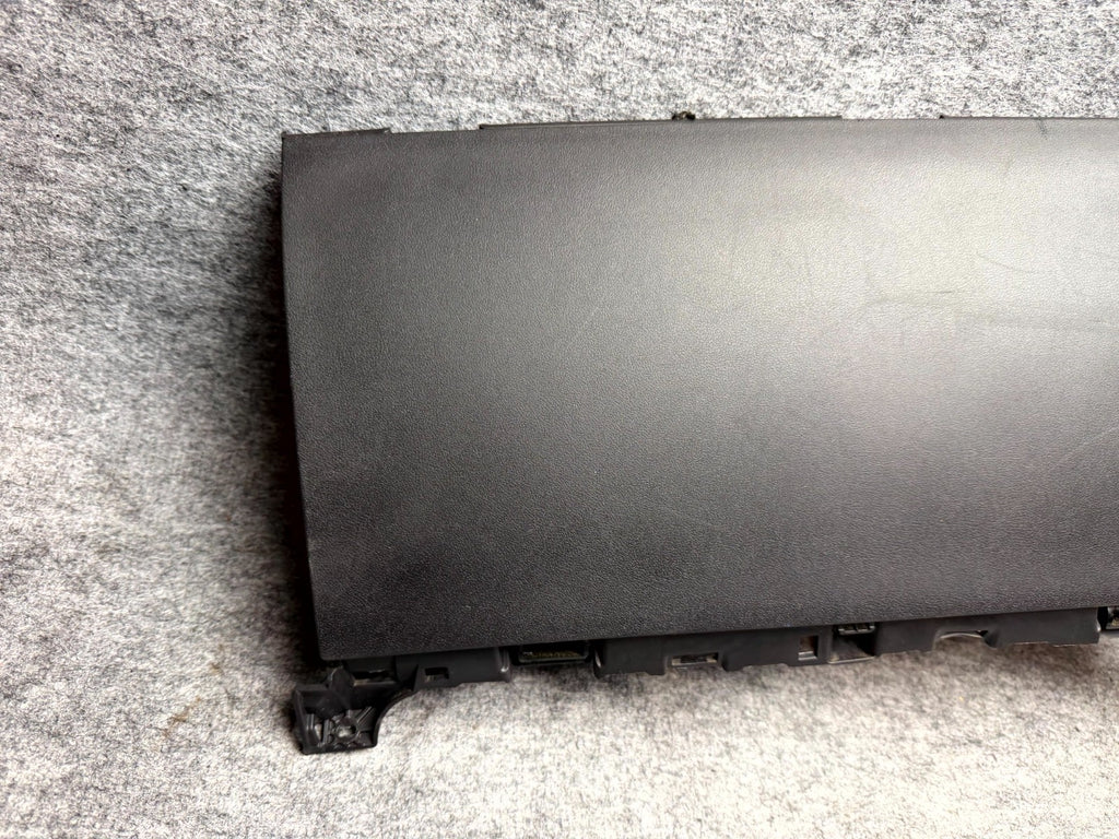 ♦️17-23 TESLA MODEL 3 FRONT GLOVE BOX STORAGE COMPARTMENT ASSY OEM, 1083331-00-A