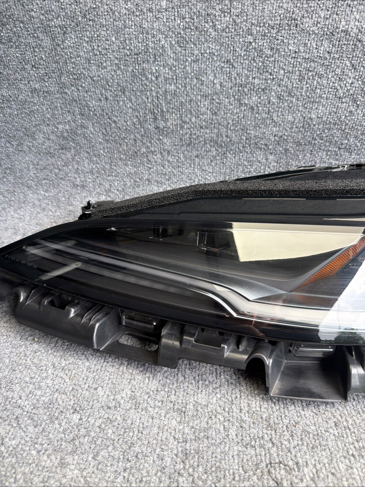 2024-2027 Tesla Model 3 Front left Driver Side LED headlight 1694086-00-G