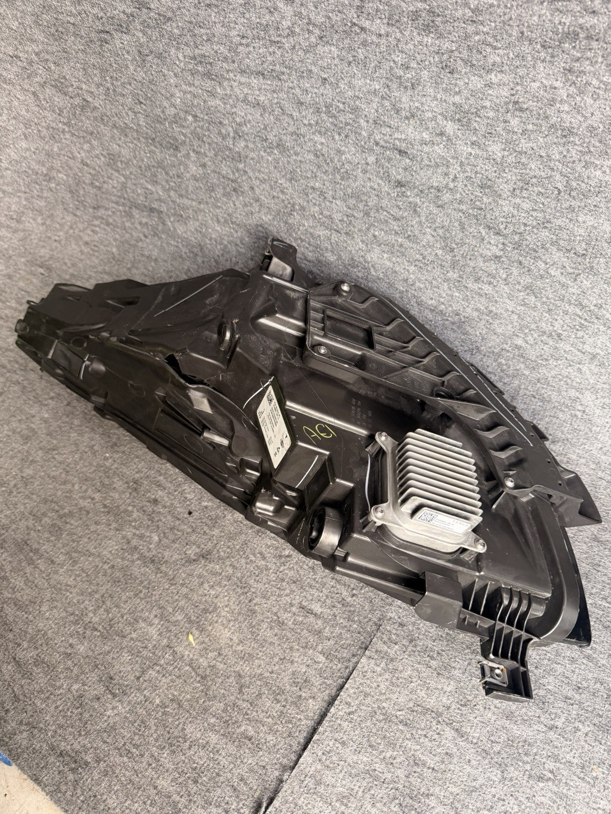 2017-2024 Tesla Model 3 / Y Right Passenger Side Headlight LED 1514953-00-C OEM