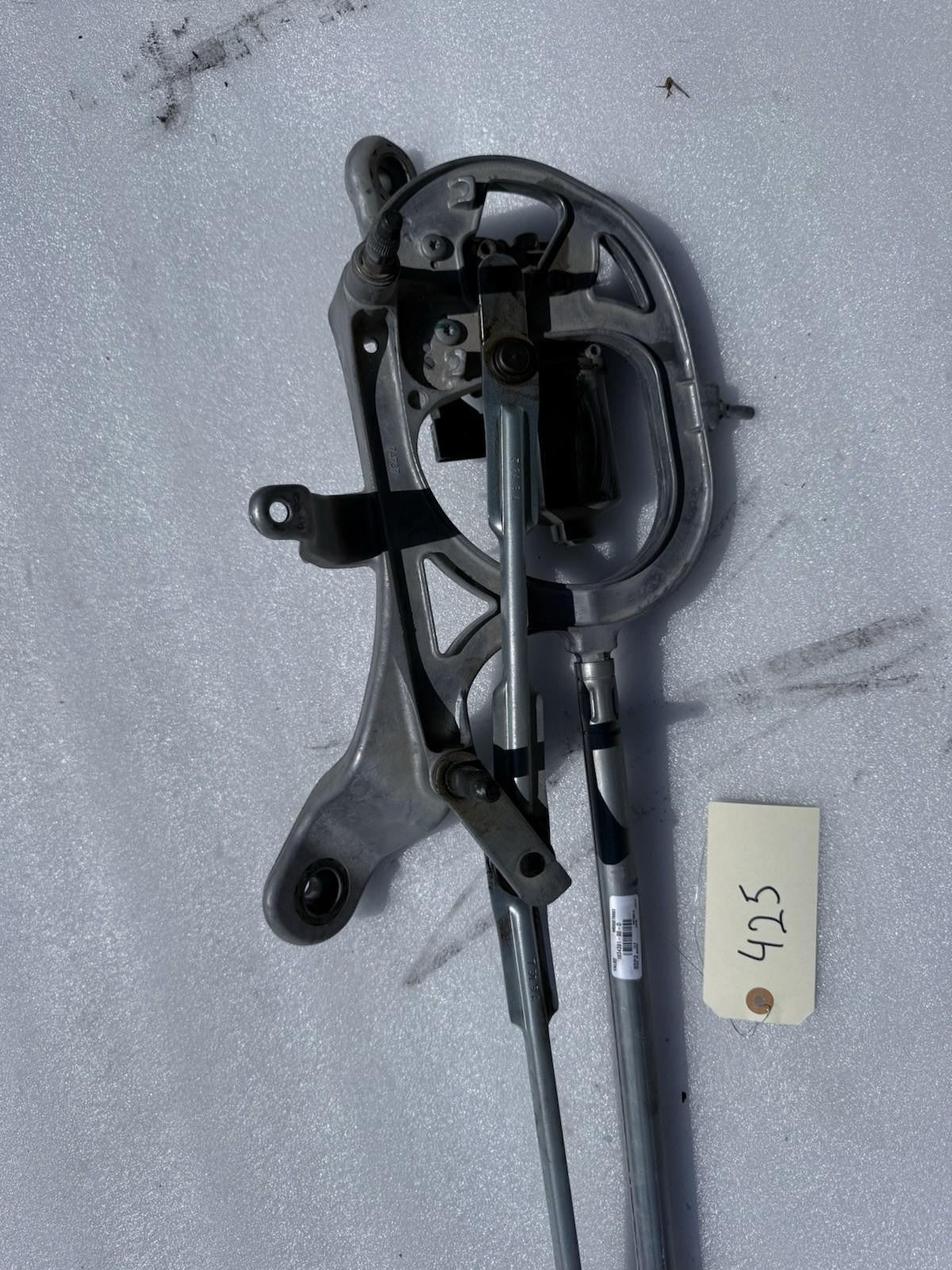 ♦️16-20 TESLA MODEL X WINDSHIELD WIPER MOTOR MECHANISM ASSY OEM, 1034391-00-D