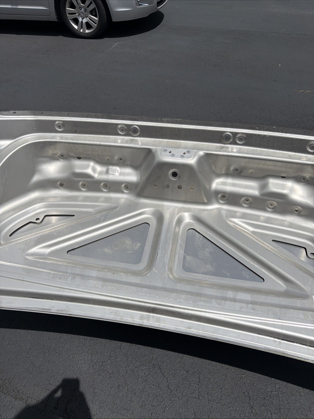 DMG‼️2024-2026 TESLA CYBERTRUCK HOOD POWER-GATE UPPER  2045100-00-A OEM
