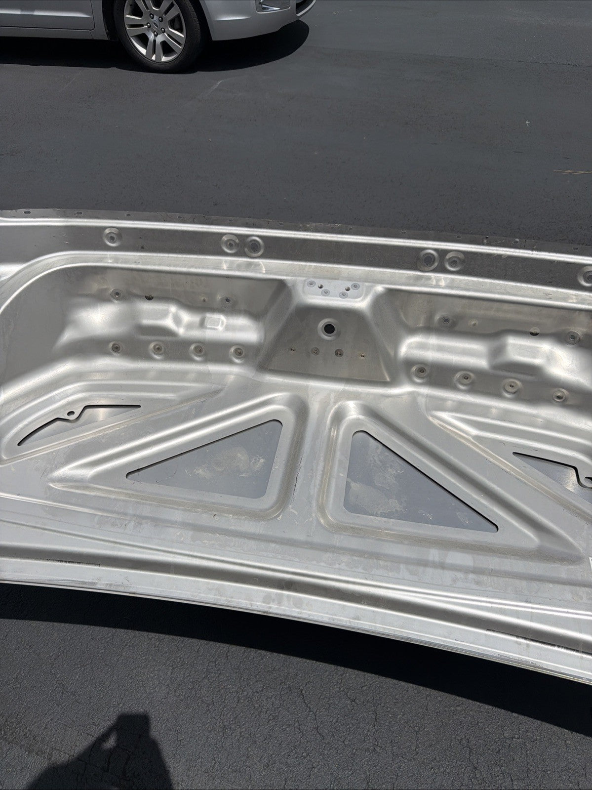 DMG‼️2024-2026 TESLA CYBERTRUCK HOOD POWER-GATE UPPER  2045100-00-A OEM