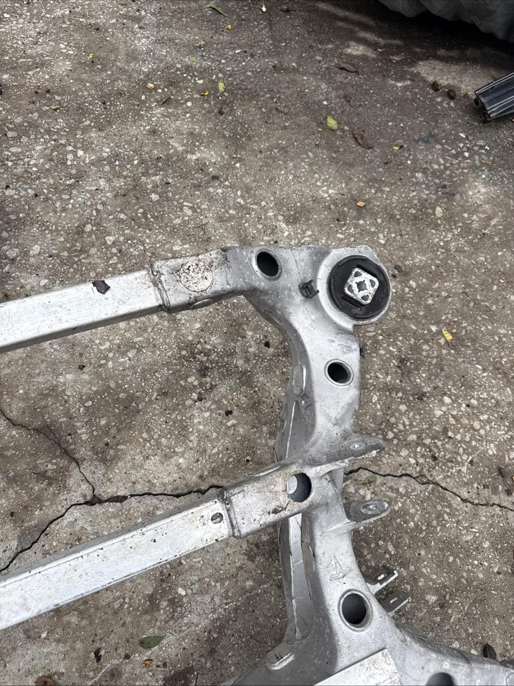 ♦️2012-2020 TESLA MODEL S REAR SUPPORT SUBFRAME CROSSMEMBER OEM, 1009826-00-A