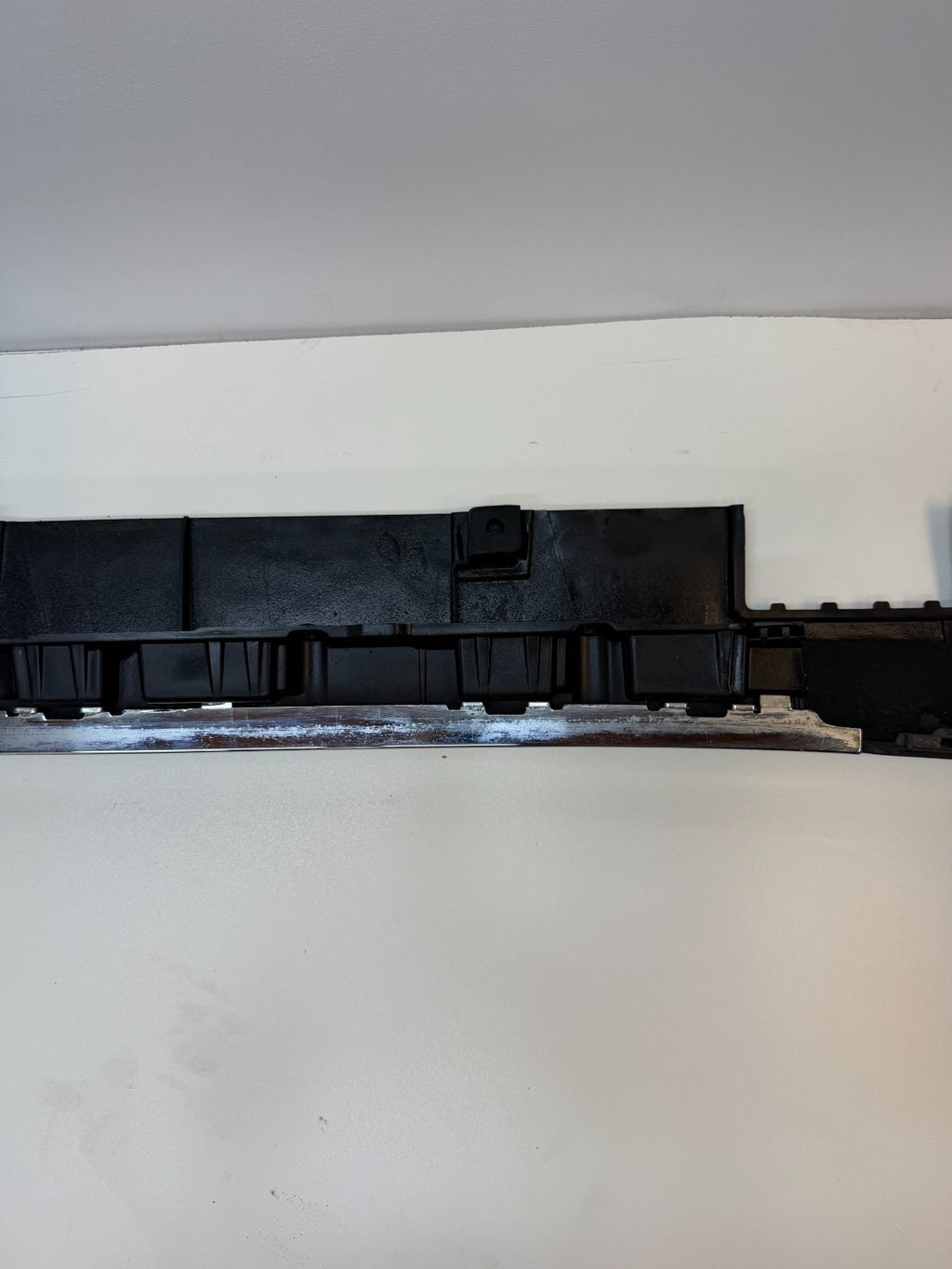 2012-2020 Tesla Model S Skirt Rocker Molding Sill Panel Left LH 6005874-00-G