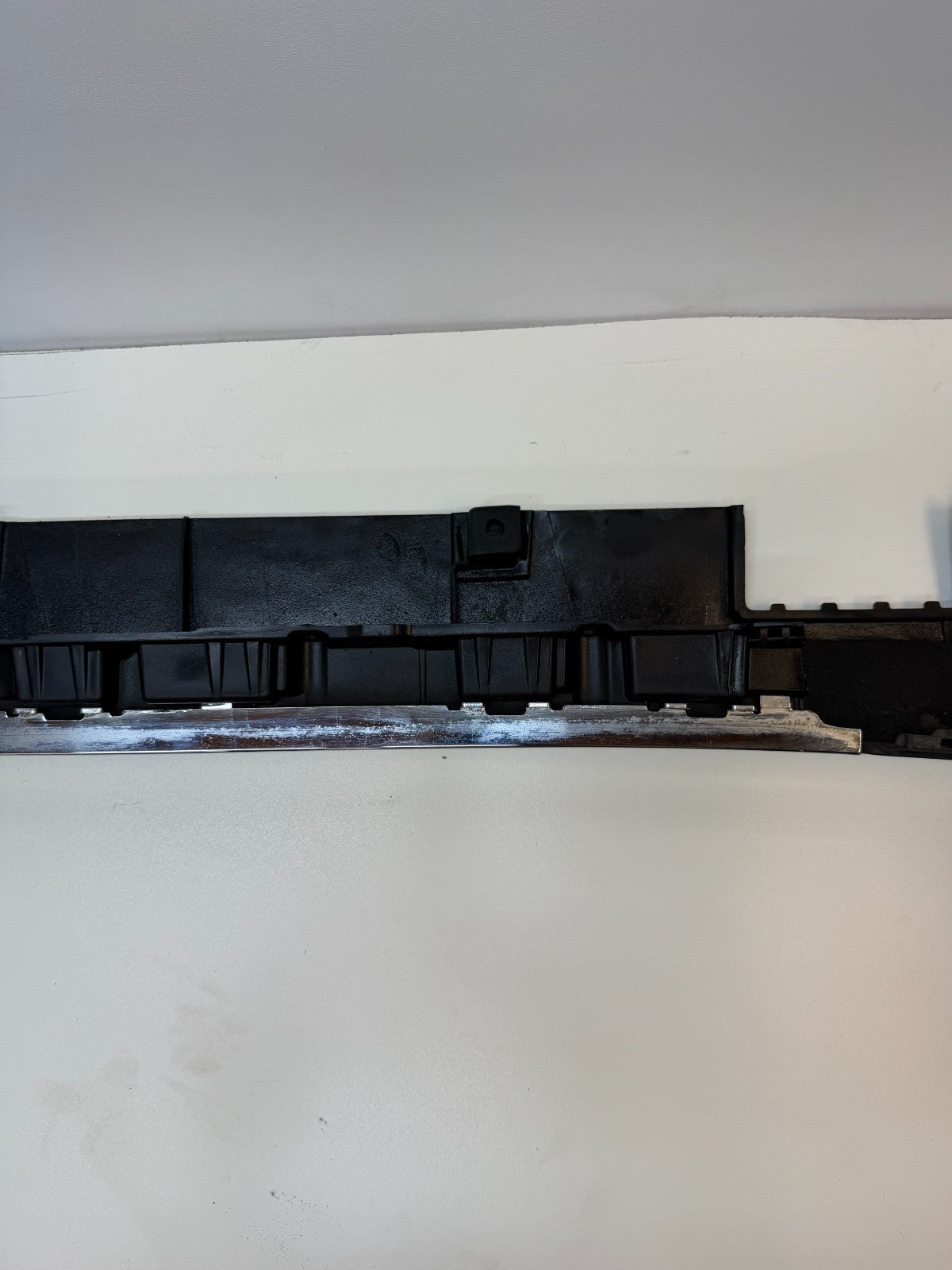 2012-2020 Tesla Model S Skirt Rocker Molding Sill Panel Left LH 6005874-00-G