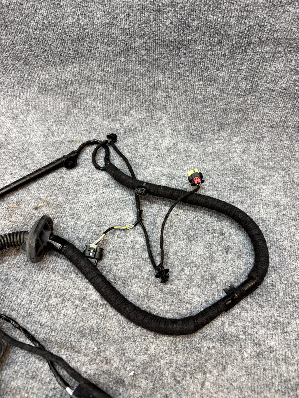 2020 - 2024 TESLA MODEL Y REAR RIGHT SIDE DOOR WIRE HARNESS OEM, 1489054-00-E
