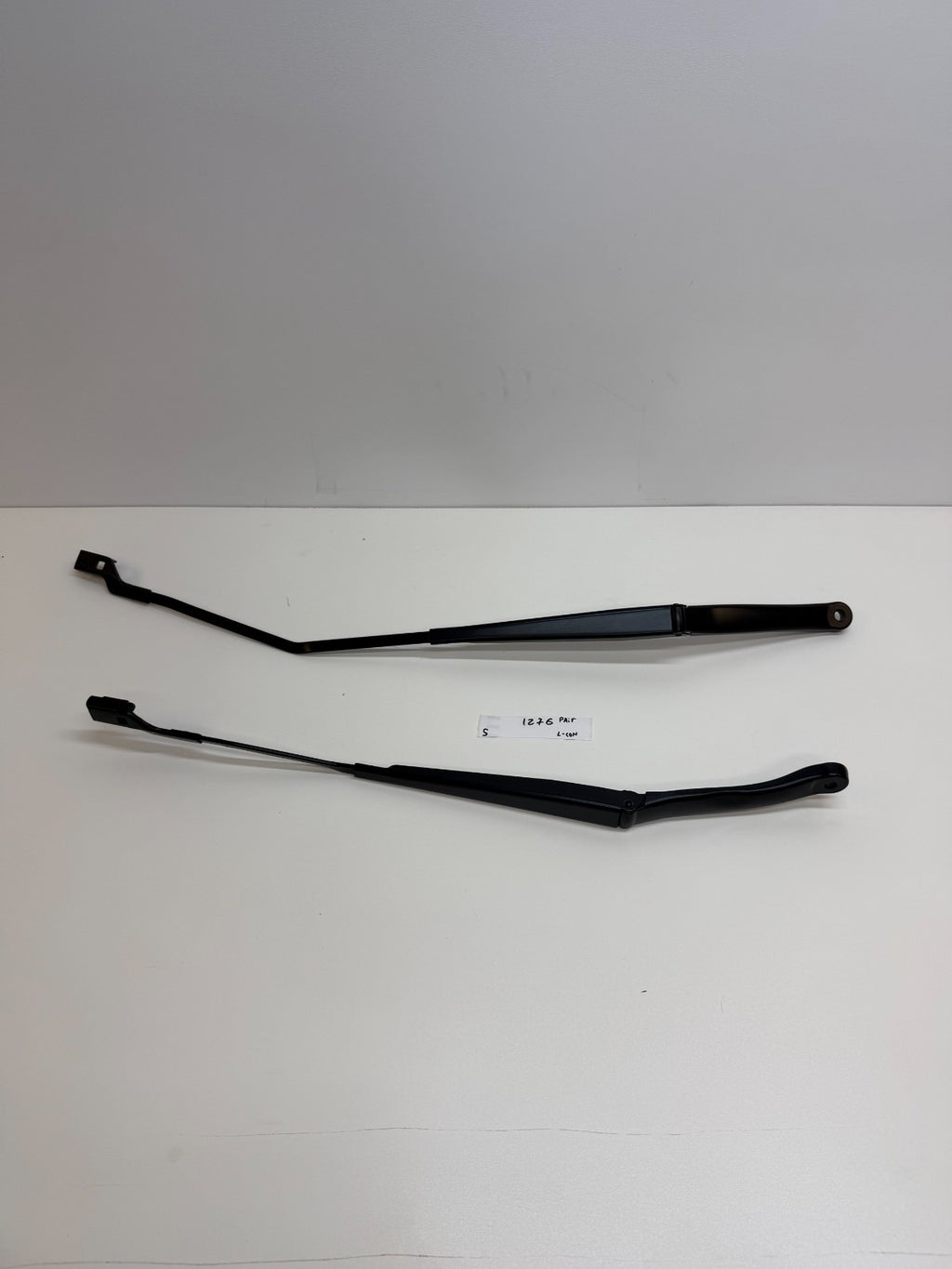 16-20 Tesla Model S Front Right Left Side Windshield Wiper Arm Set 6005951-00-C