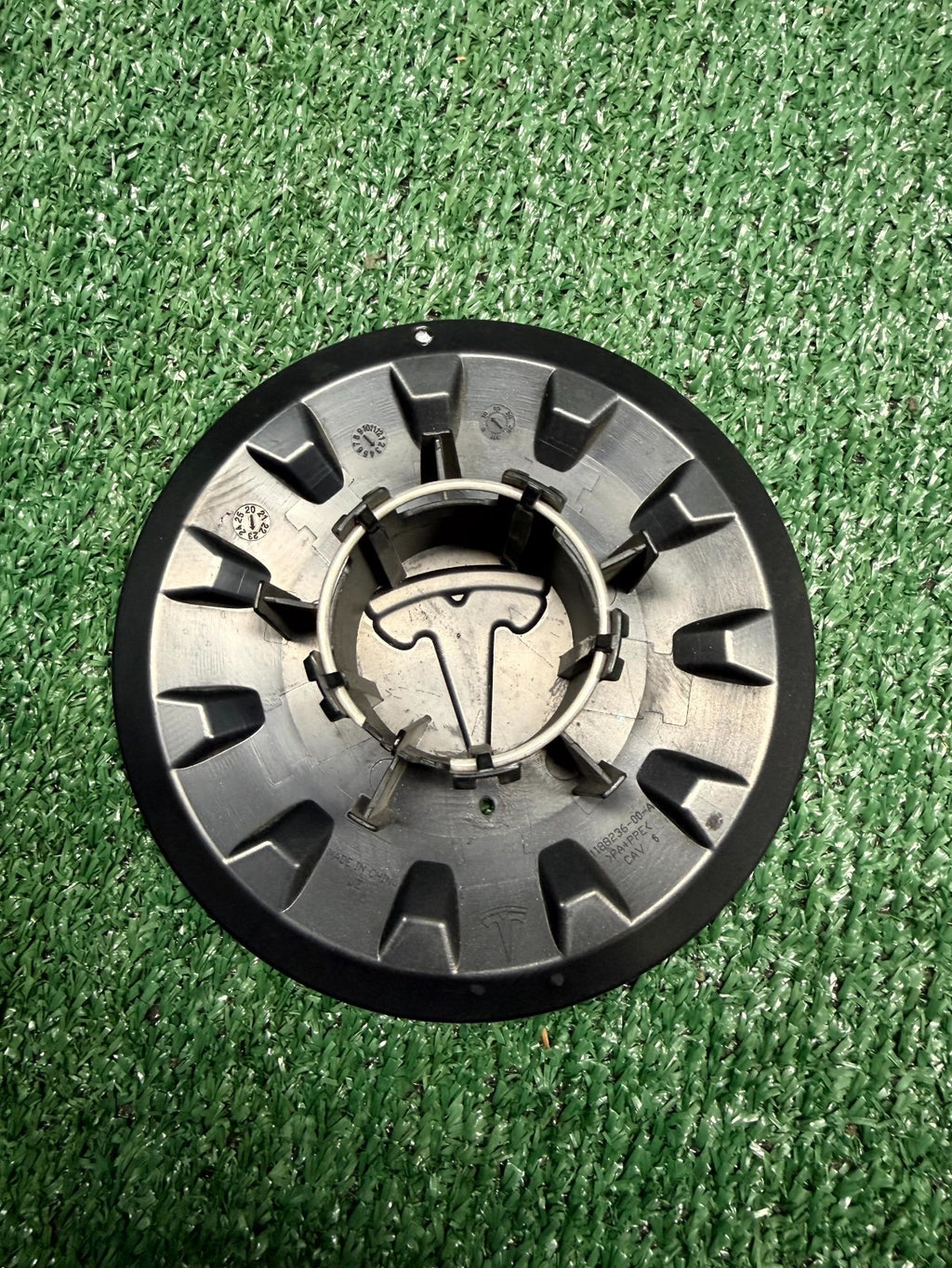 ♦️2017 - 2023 TESLA MODEL 3 UBERTURBINE WHEEL CENTER CAP OEM, 1188236-00-A