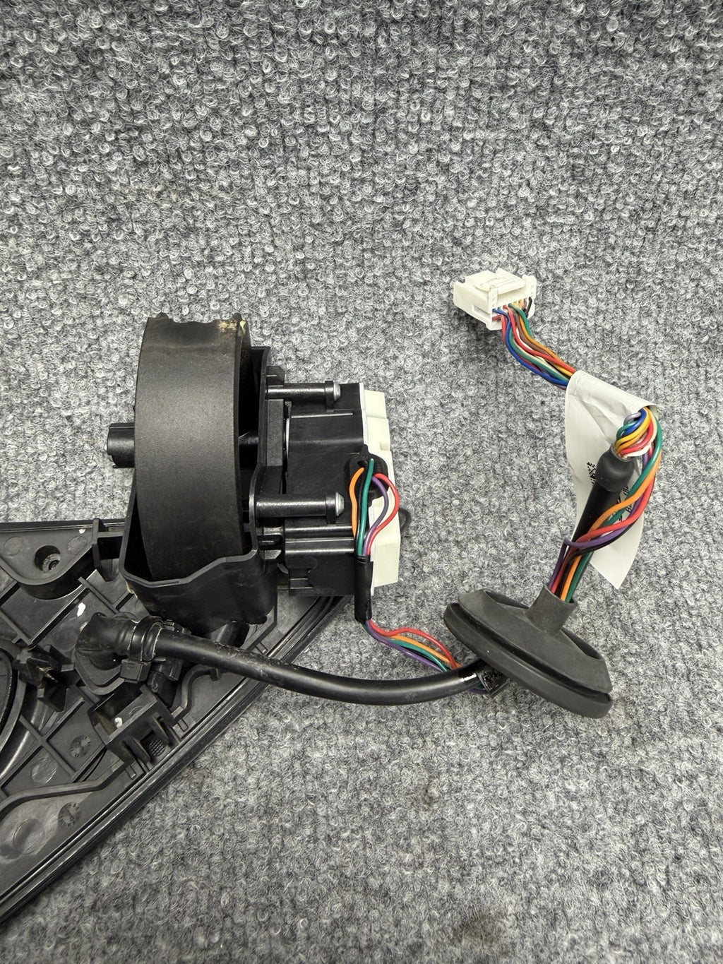 2017-2020 TESLA MODEL 3 CHARGING PORT AND DOOR COVER LEFT OEM