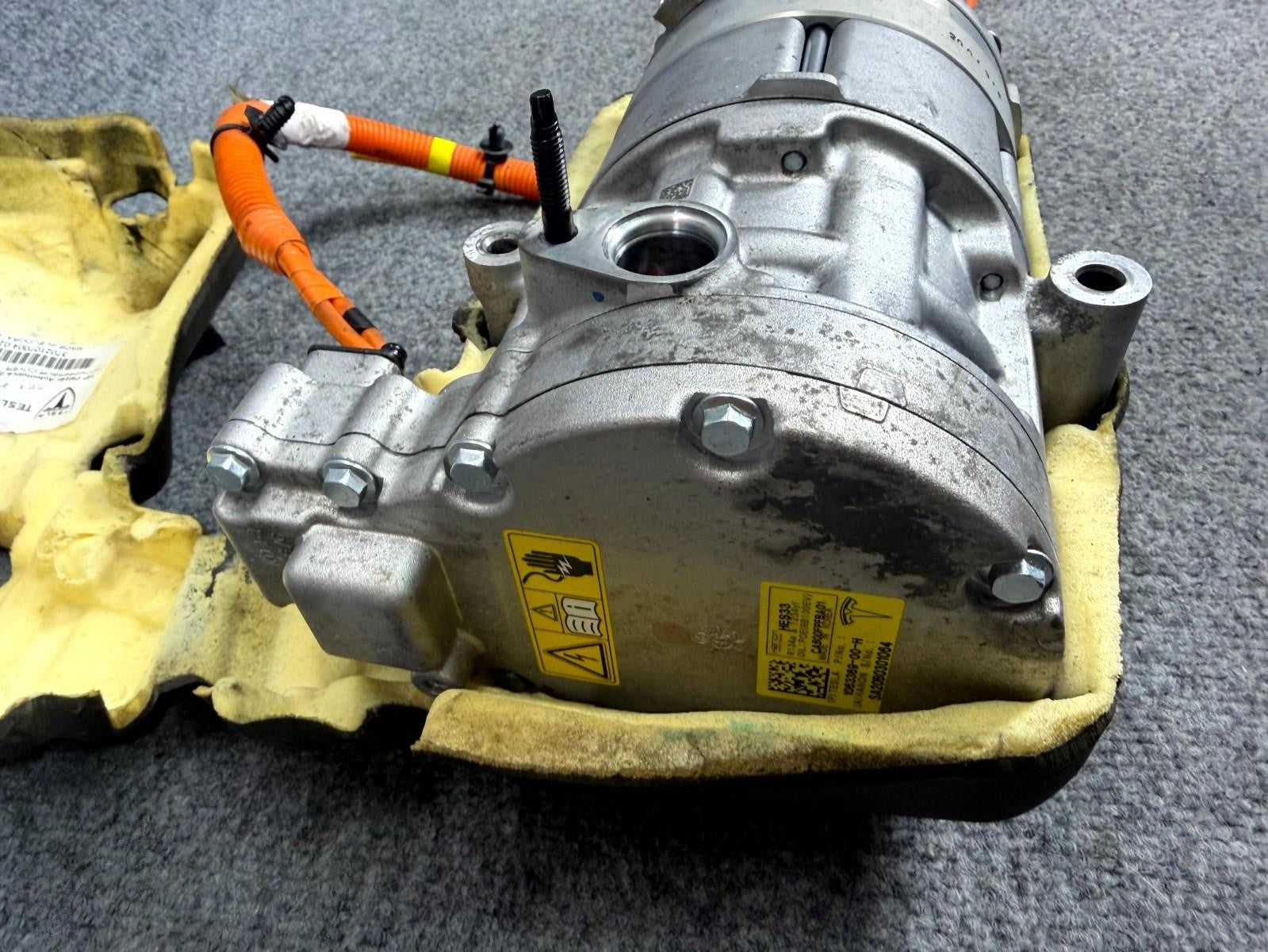 2016-2020 Tesla Model X S Air Conditioner Compressor Pump OEM, 1063369-00-H