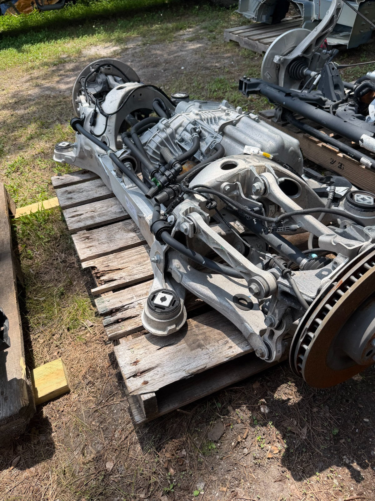 2018 Tesla Model S Rear Axle Drive Unit Subframe Assembly 1037000-00-F