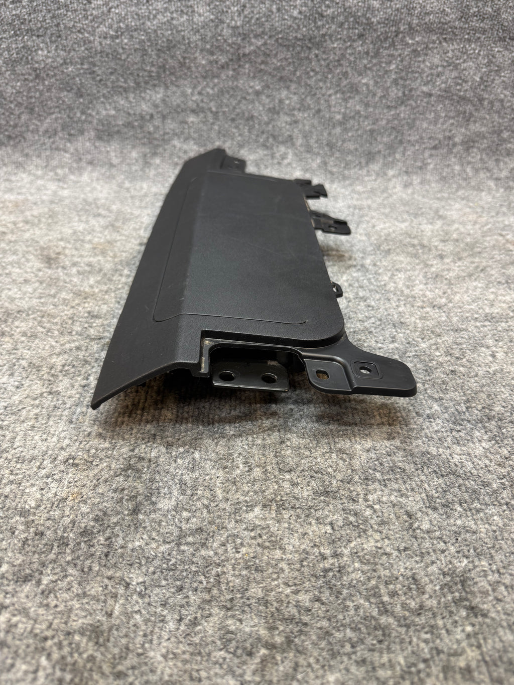 2020-2025 TESLA MODEL 3 RIGHT SIDE KNEE AIRBAG OEM 1077825-00-E