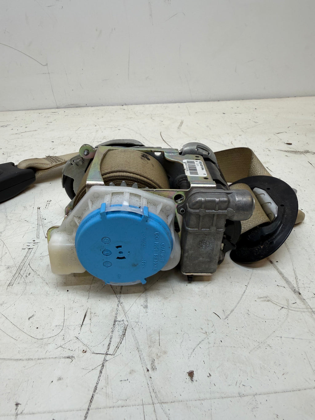 2016-2021 Tesla Model X MX Front Right Seat Belt w/ Lap Pretensioner 1004532-05-E (Copy)