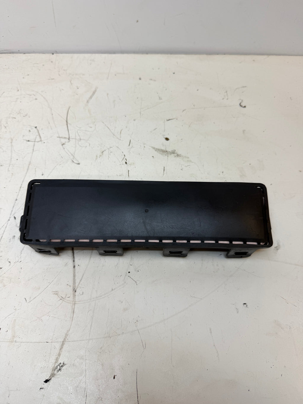 2015-2021 TESLA MODEL X  KNEE AIRBAG ASSY FRONT RH 1077826-00-E 1005260-00-H (Copy)