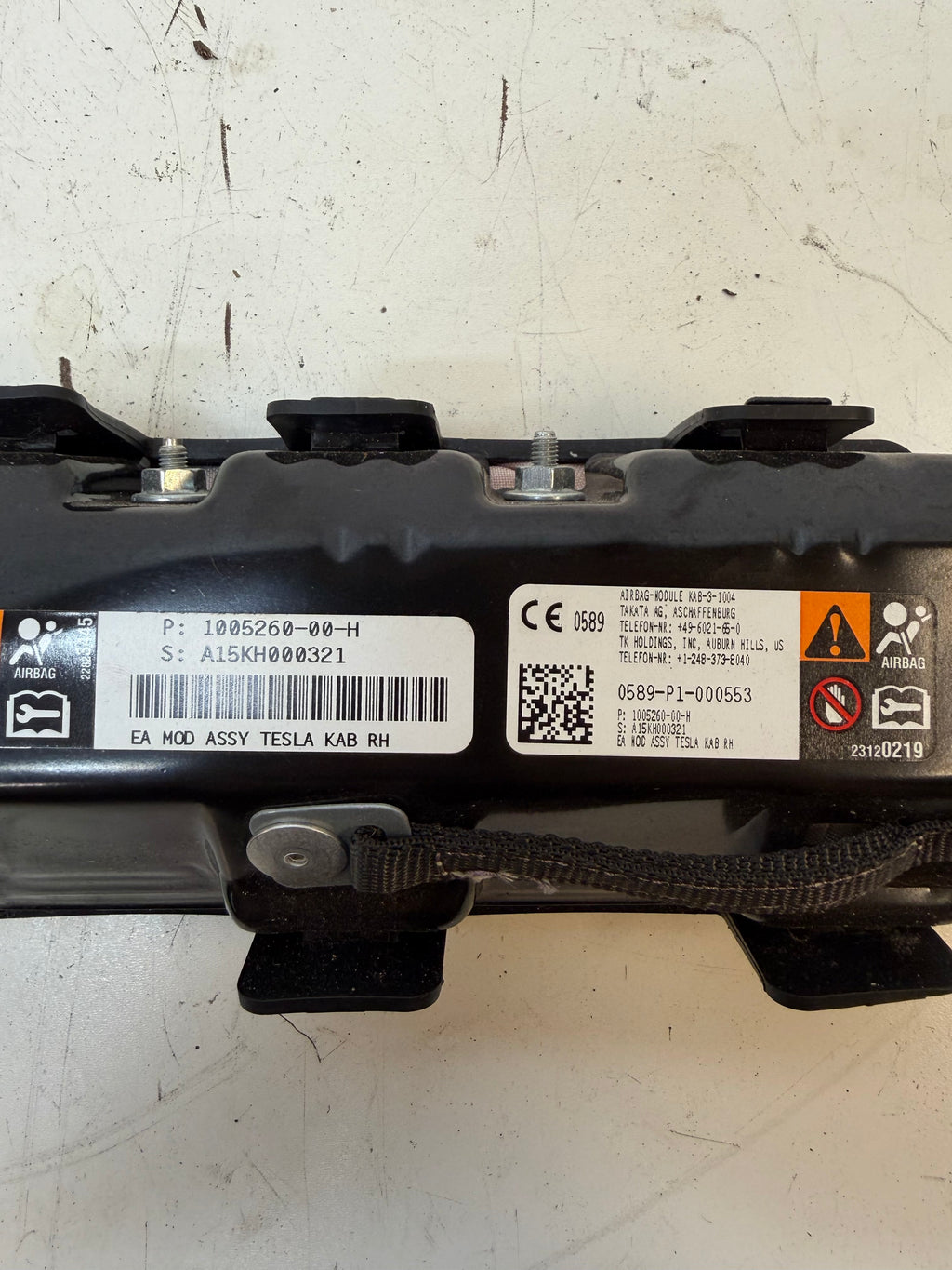 2015-2021 TESLA MODEL X  KNEE AIRBAG ASSY FRONT RH 1077826-00-E 1005260-00-H (Copy)
