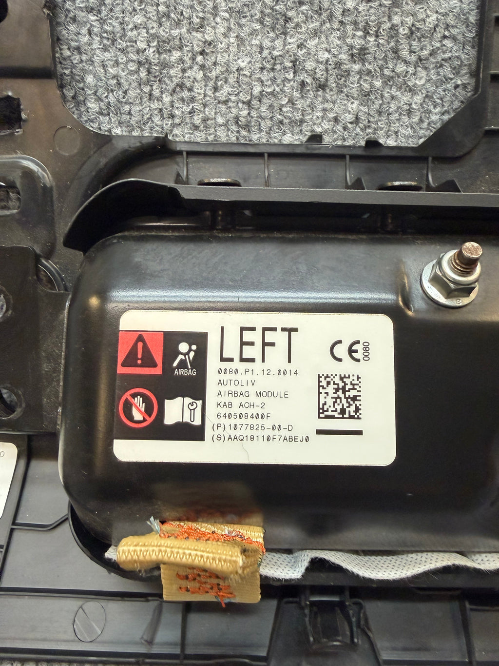 2017-2024 TESLA MODEL 3 LEFT SIDE KNEE AIRBAG OEM 1077825-00-D